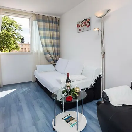 Apartment Dragica